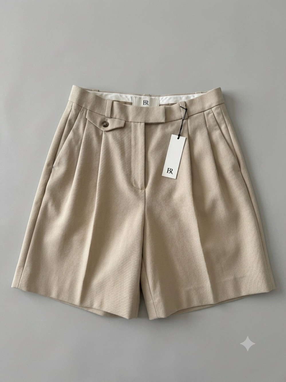 Banana Republic Beige Pleated Bermuda Shorts